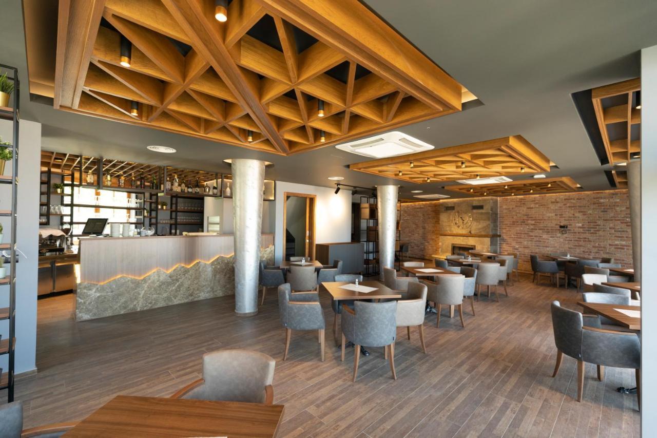 Hotel Castello Prizren Bagian luar foto