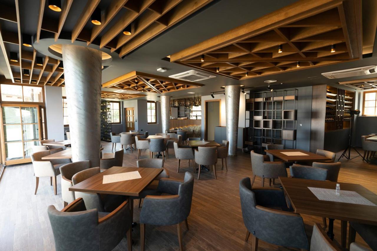 Hotel Castello Prizren Bagian luar foto