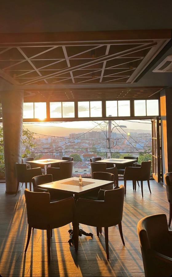 Hotel Castello Prizren Bagian luar foto