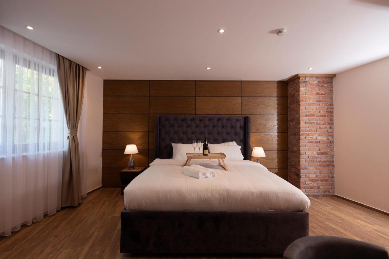 Hotel Castello Prizren Bagian luar foto