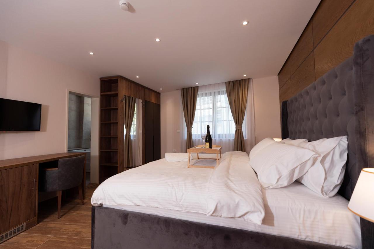 Hotel Castello Prizren Bagian luar foto