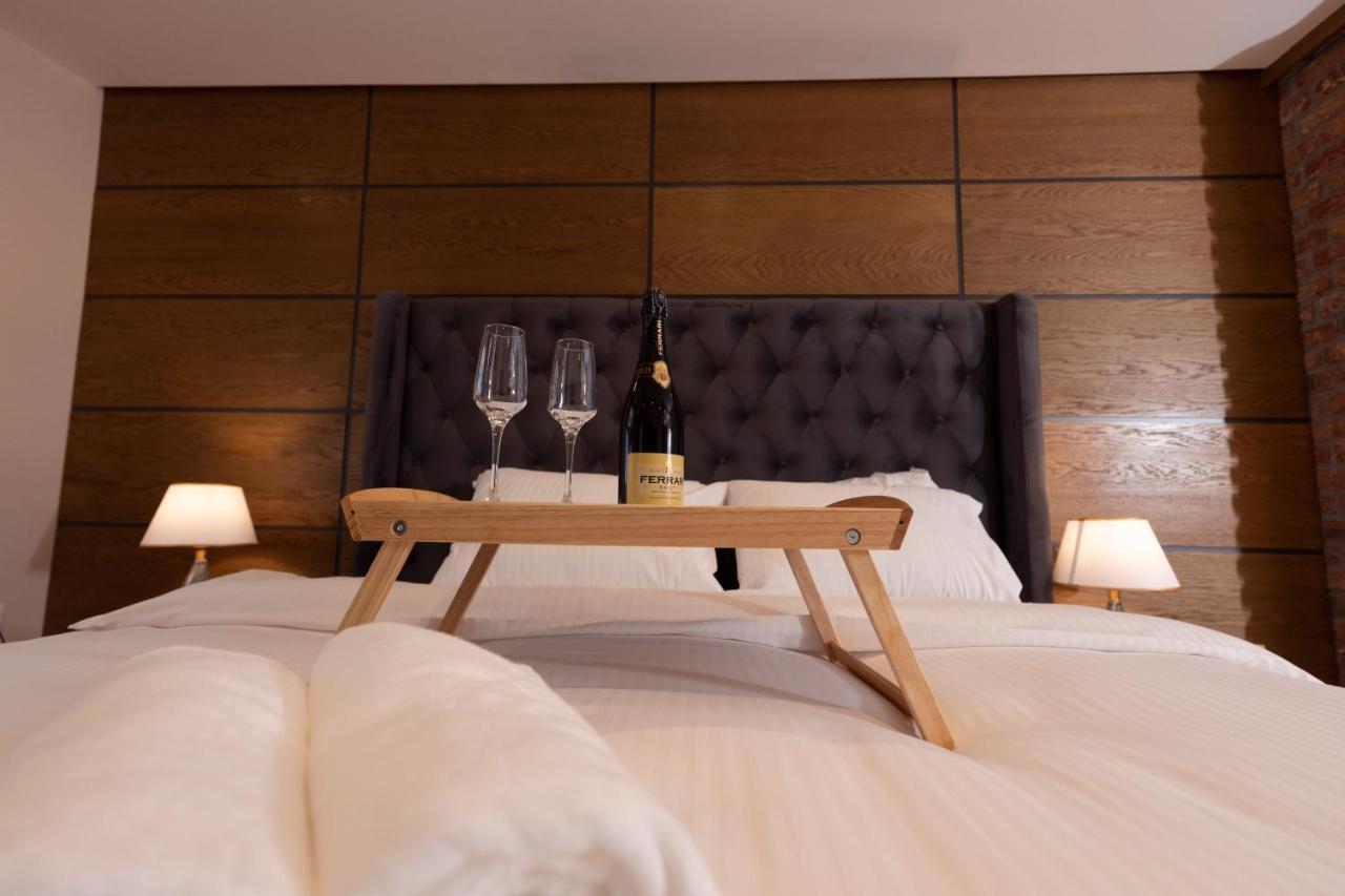 Hotel Castello Prizren Bagian luar foto