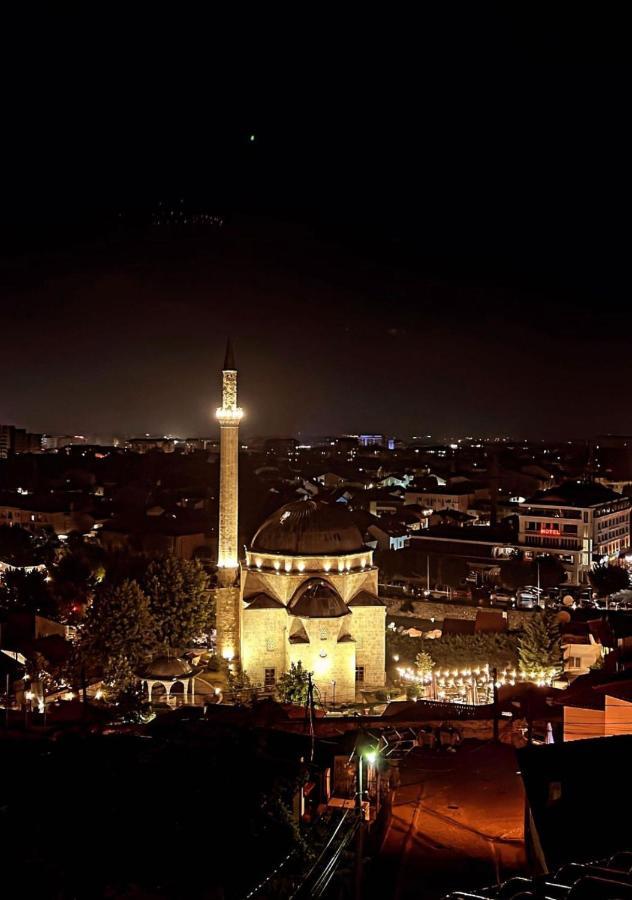 Hotel Castello Prizren Bagian luar foto
