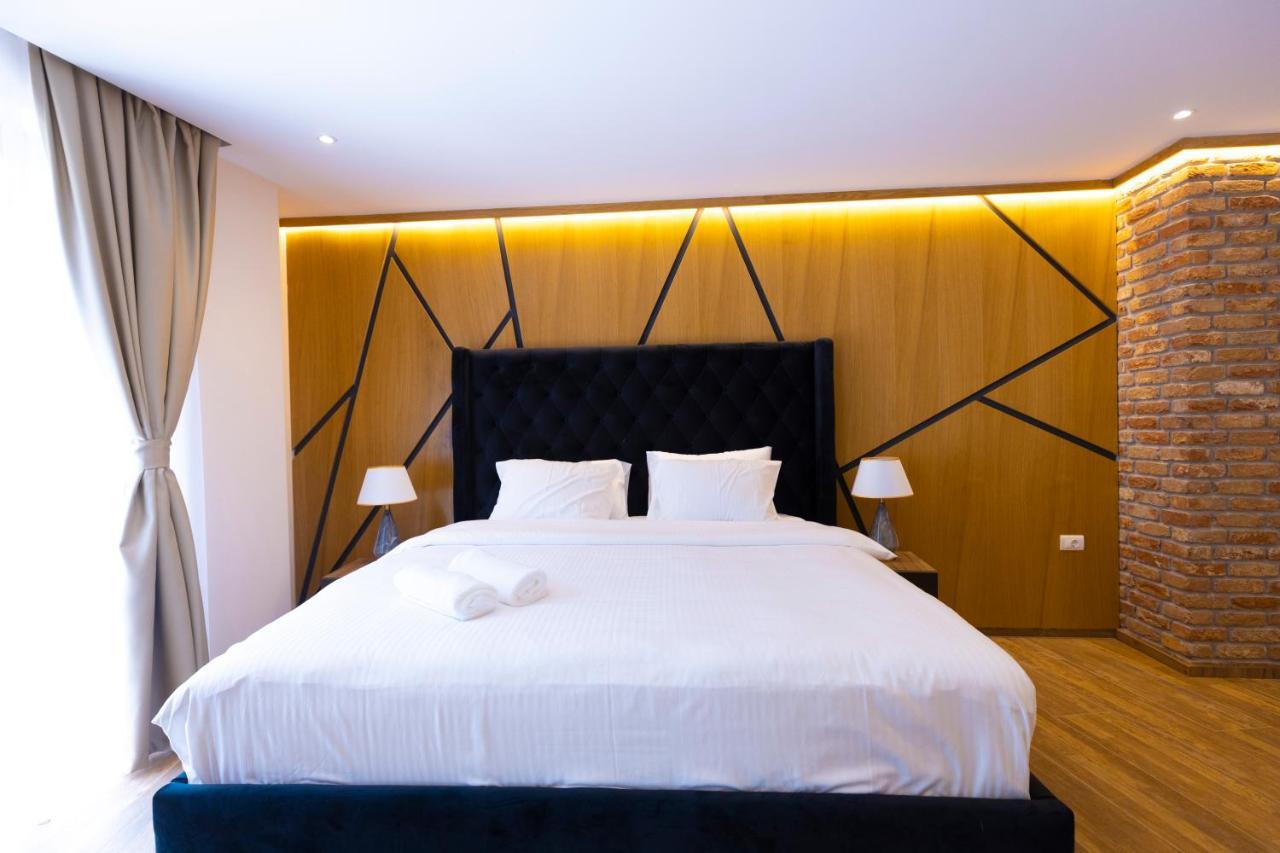 Hotel Castello Prizren Bagian luar foto
